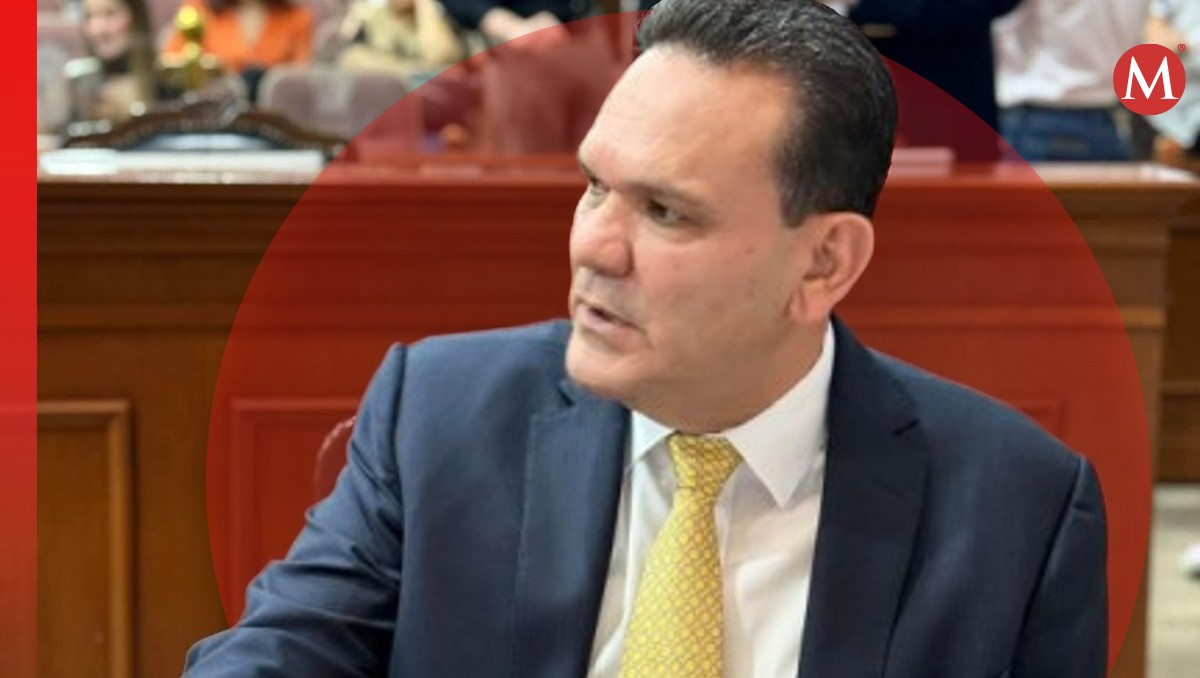 Roban camioneta de diputado Sergio Torres, en Culiacán, Sinaloa | Especial