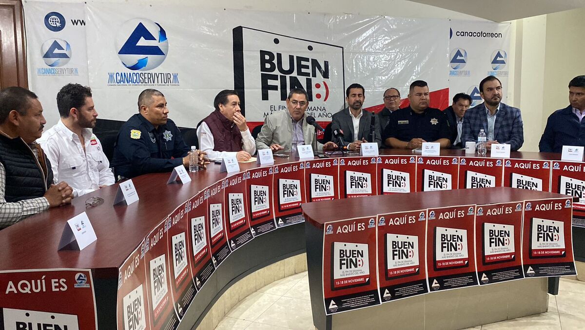 Conferencia de prensa entre comerciantes y autoridades de seguridad. | Especial