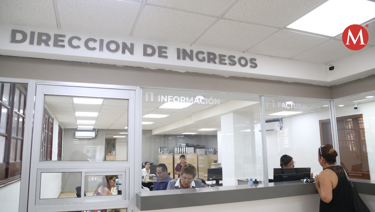 Pago de predial en la Dirección de Ingresos de Tampico. (Yazmín Sánchez)
