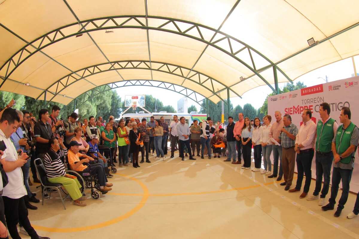 Entregan cancha multiusos en Torreón. | Roberto Amaya