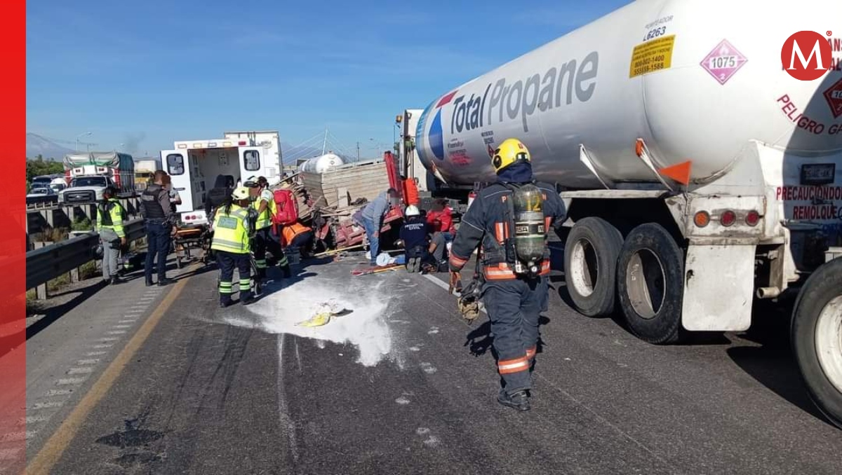 Choque múltiple en la autopista México-Puebla deja muertos y heridos | Especial