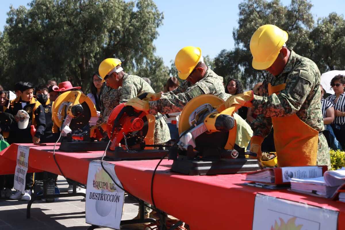 Destrucción de armas por el ejército en Pachuca. (Jorge Sánchez)