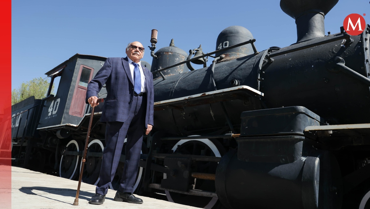 Reconocen al ferrocarrilero Narciso Nava, en Puebla | EsImagen