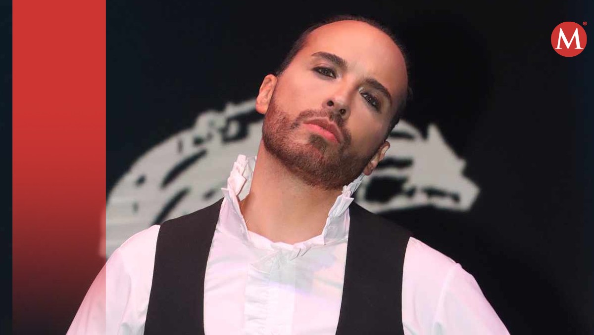 No es la primera vez que vemos al cantante caer en vivo.