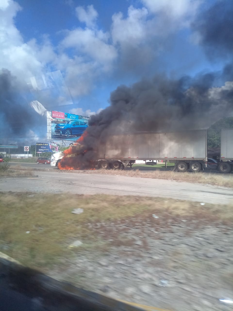 Tras estos hechos se aseguró una camioneta.