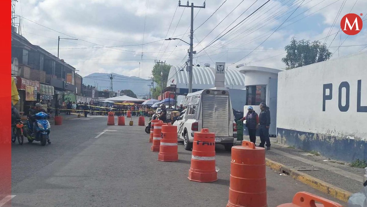 Acordonaron la zona del asesinato frente al tianguis que se pone en Coacalco. Foto: (Especial)