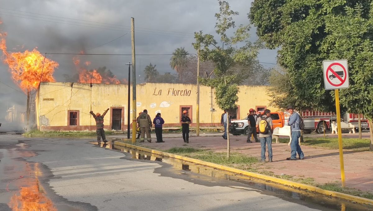 Al lugar acudieron elementos de Protección Civil y Bomberos estatal, así como municipal | Agustín Martínez