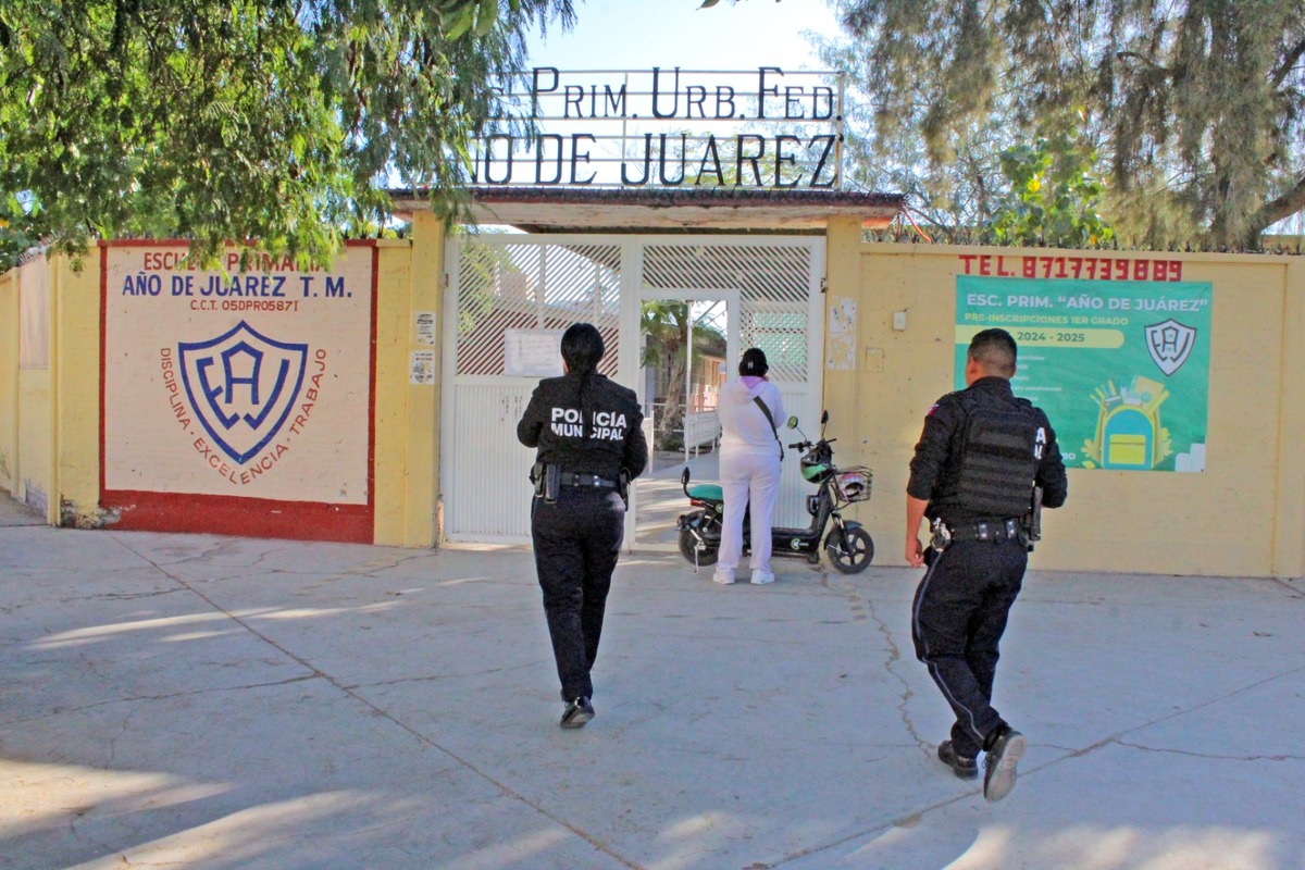 Primaria Primaria Año de Juarez en Torreón, Coahuila. | Roberto Amaya