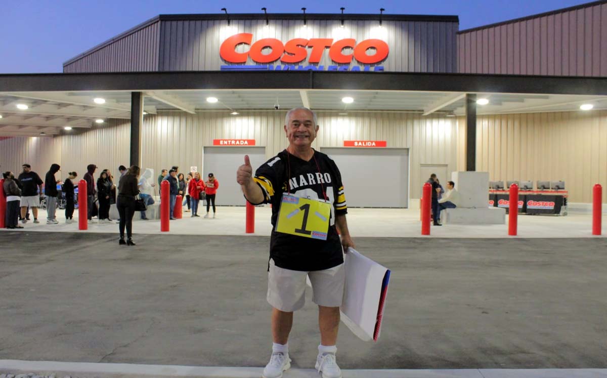 Ricardo Vargas fue el primer cliente de Costco en Torreón. l Roberto Amaya