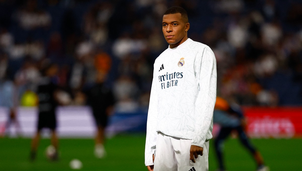 Kylian Mbappé pasa por una situación complicada, asegura Deschamps (Reuters)