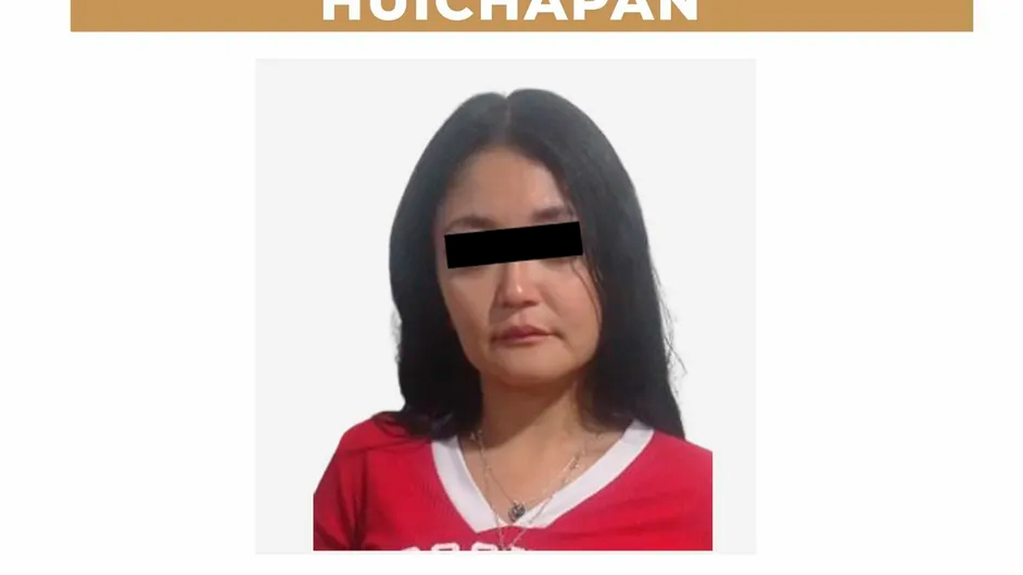 Mujer intenta introducir droga en botellas de shampoo al Cereso de Huichapan