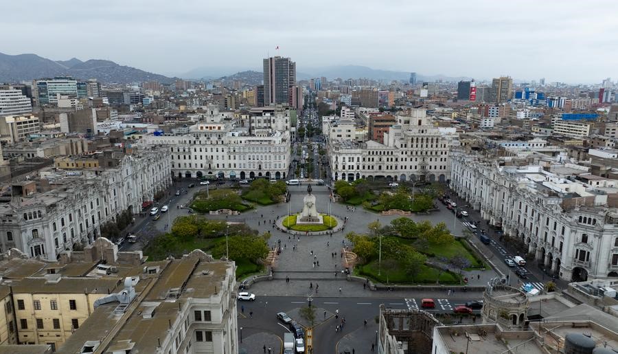 Esta foto aérea, tomada con un dron, muestra una vista de la Plaza San Martín en Lima, Perú, el 7 de noviembre de 2024. (Xinhua/ Li Mengxin)