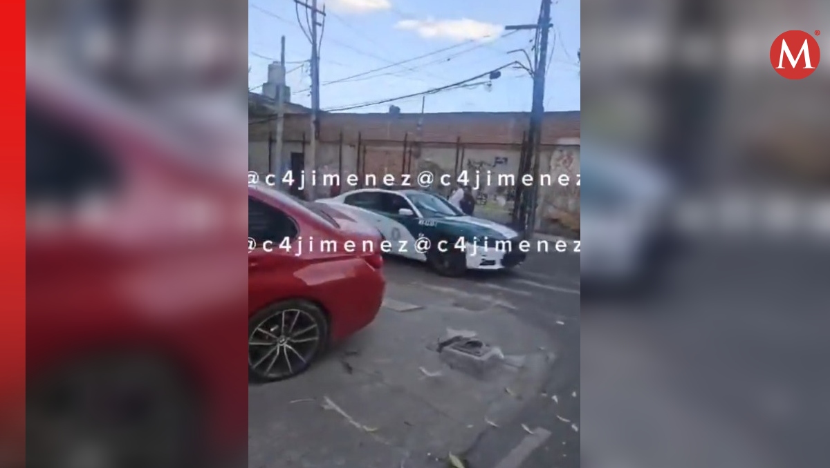 En el video se observa el auto robado y la detención del presunto delincuente. | Especial