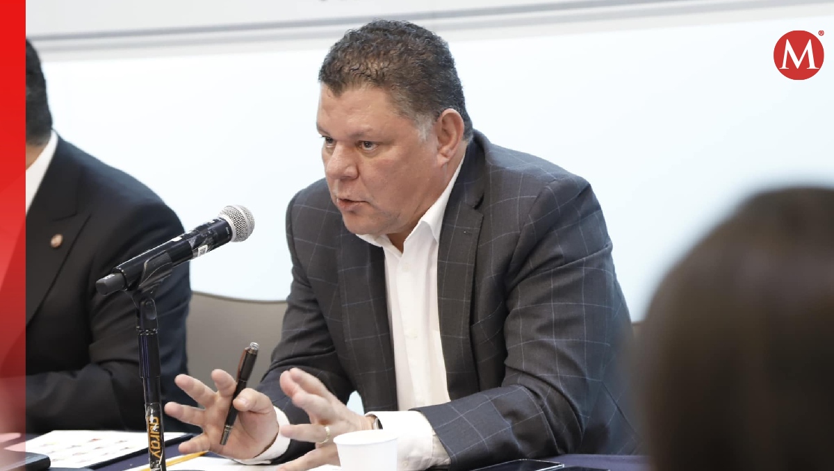 Virgilio Mendoza Amezcua, senador del Partido Verde, en una conferencia. | @virgiliomend0za
