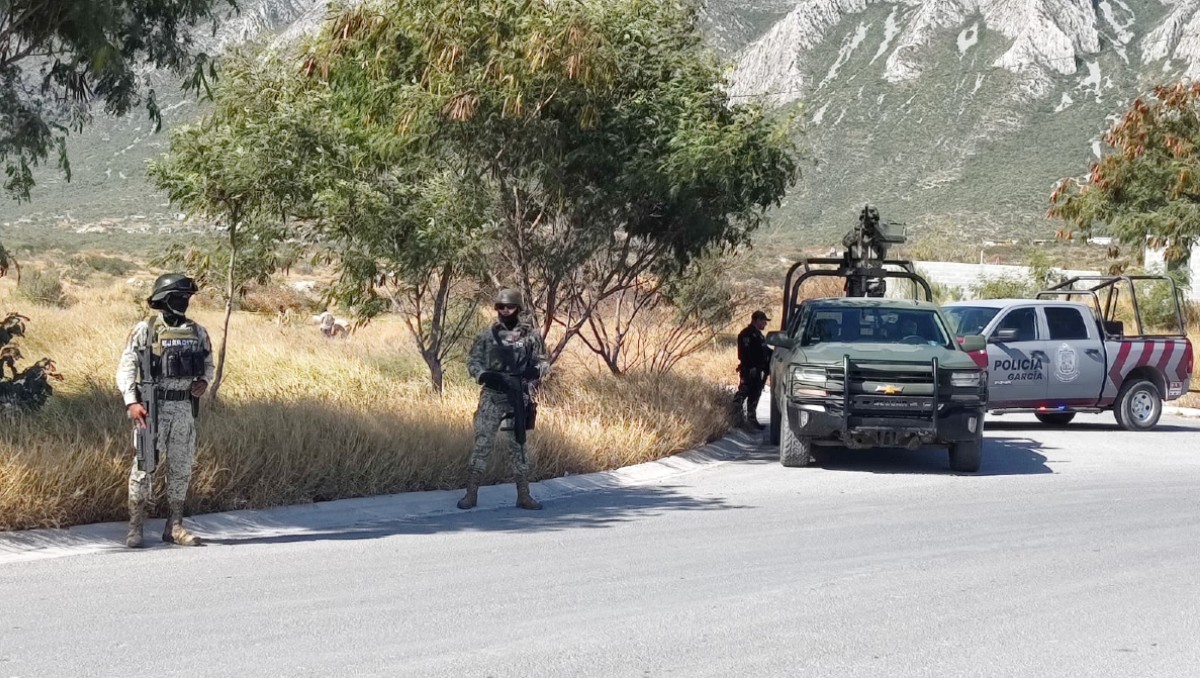 Hallan cuerpo de hombre embolsado en Las Brisas. Foto: Agustín Martínez
