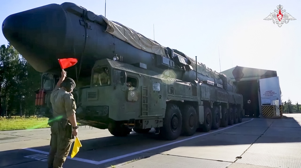 Lanzador ruso de misiles balísticos estratégicos RS-24 Yars | Agencia AP