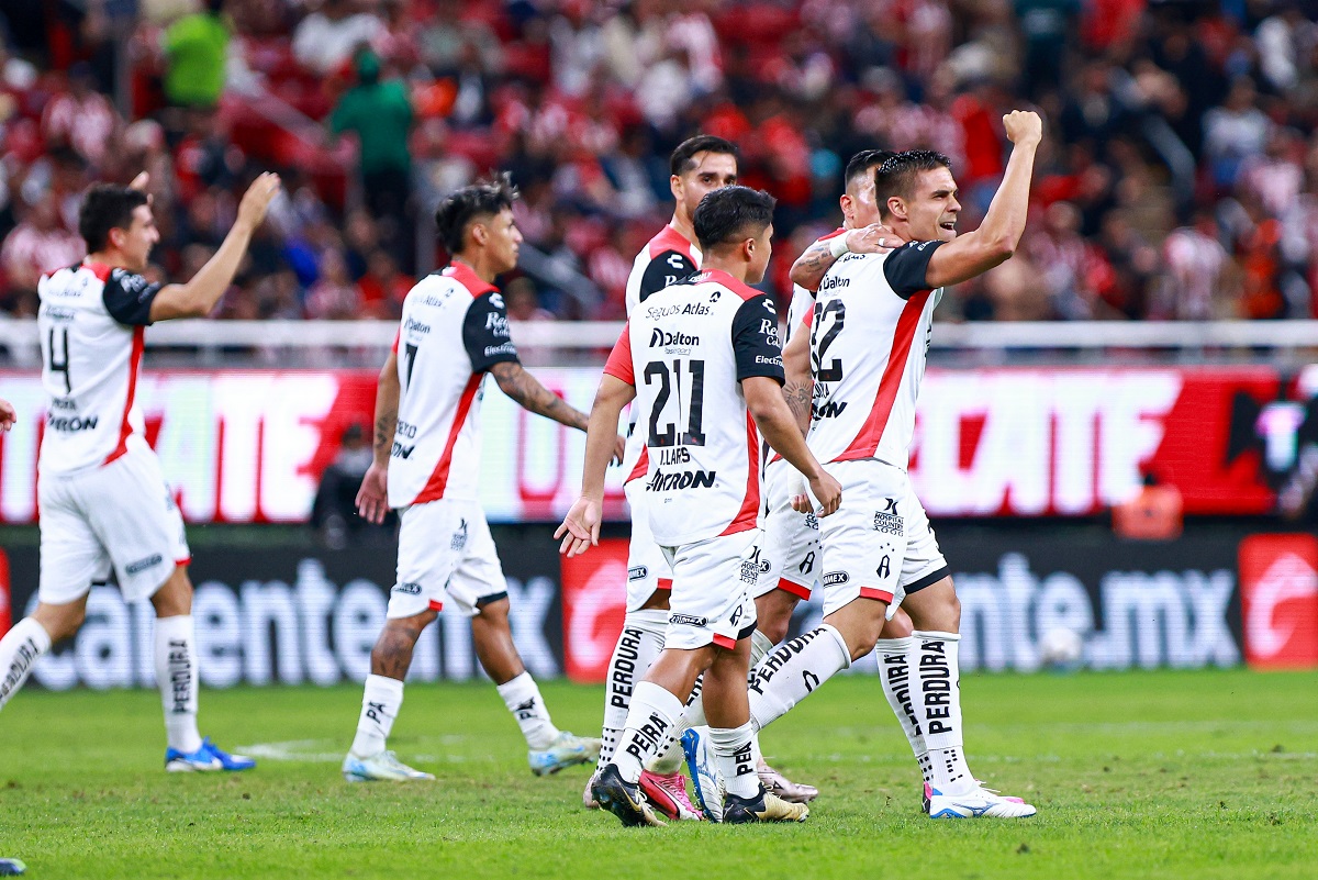 Atlas venció a las Chivas en el Play In. (Mexsports)