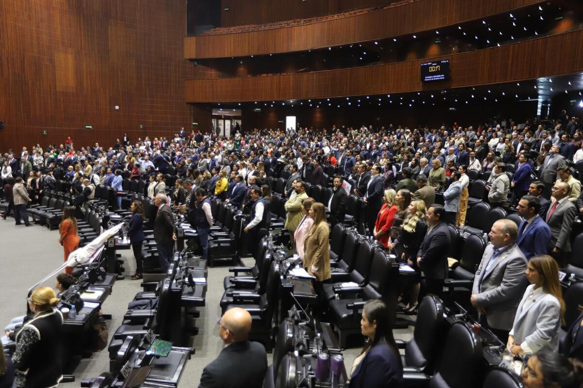 Diputados aprueban extinción de órganos autónomos. | Foto: Jorge Carballo.