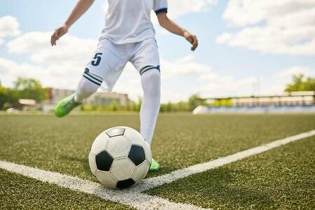 El futbol y el baloncesto son los deportes con mayor crecimiento en el estado.