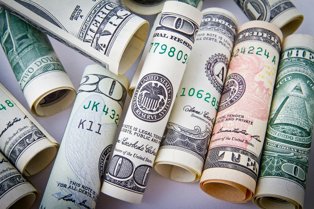 Las fluctuaciones en el valor del peso mexicano frente al dólar tienen un efecto directo en el poder adquisitivo de las remesas. (Cortesía)