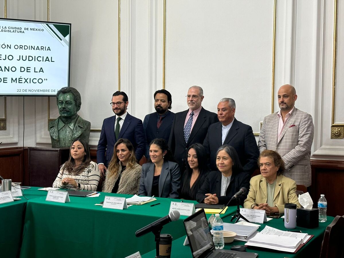 Alcalde Luján destacó la importancia de lograr atención de calidad para todos. (Foto: Azucena Rangel)