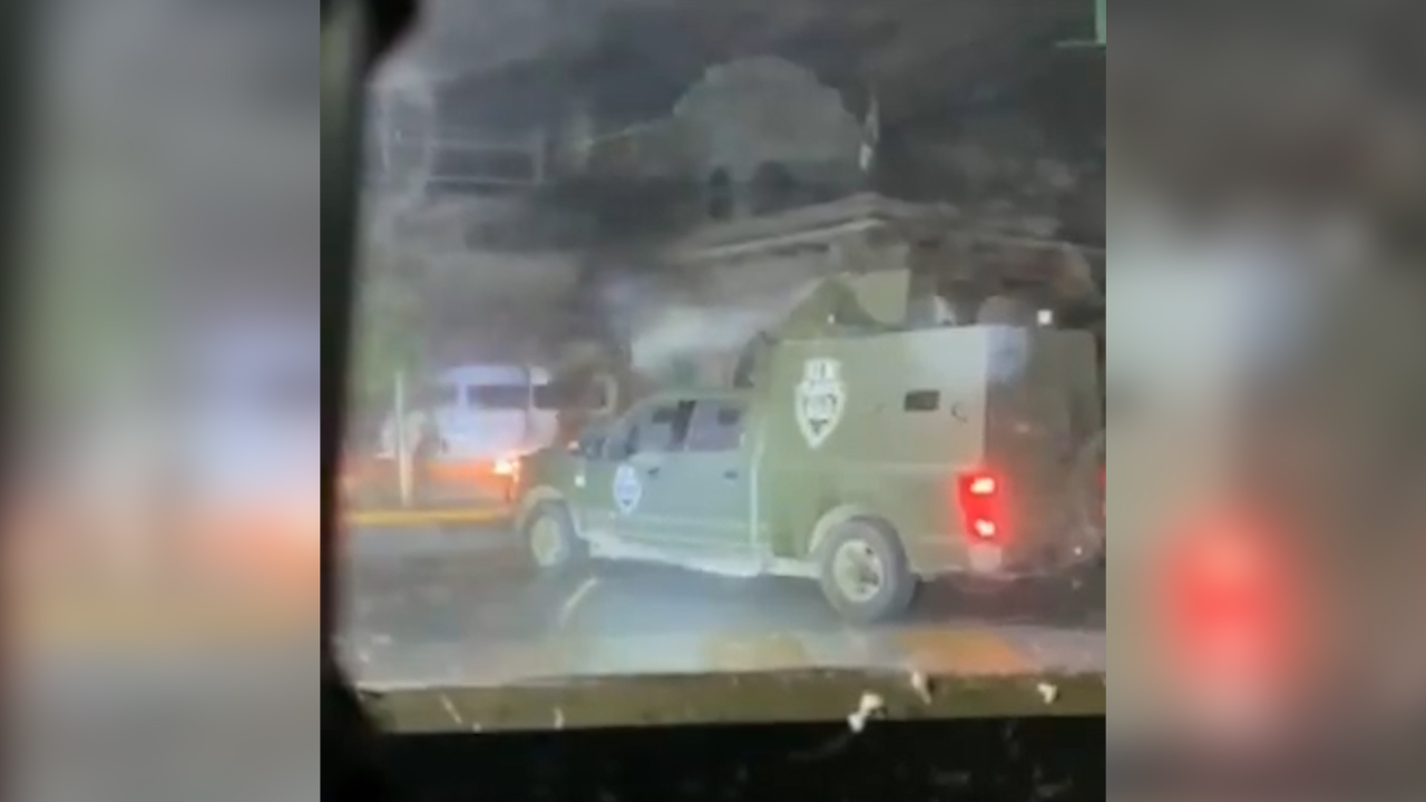 Revelan video de ataque a oficinas municipales y viviendas de Zinapécuaro, Michoacán
