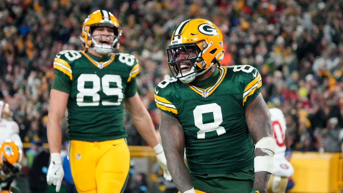 Packers se mantiene en puestos de playoffs tras aplastar a los 49ers (Reuters)
