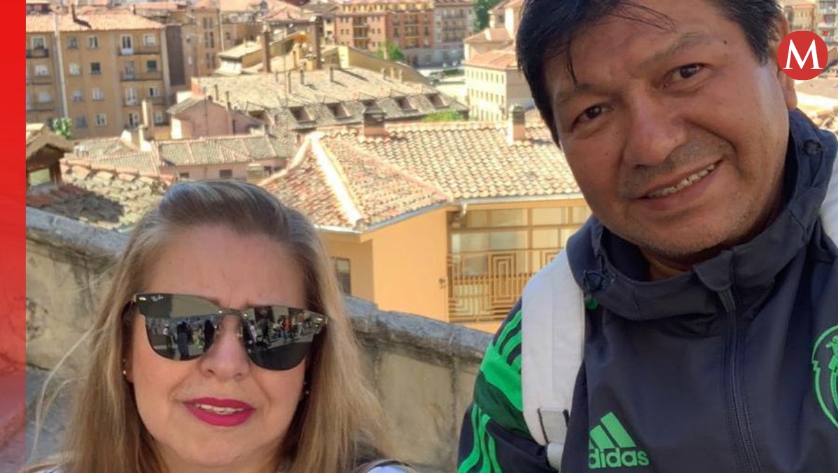 Carlos Casiano se mostraba sumamente enamorado. | ESPECIAL