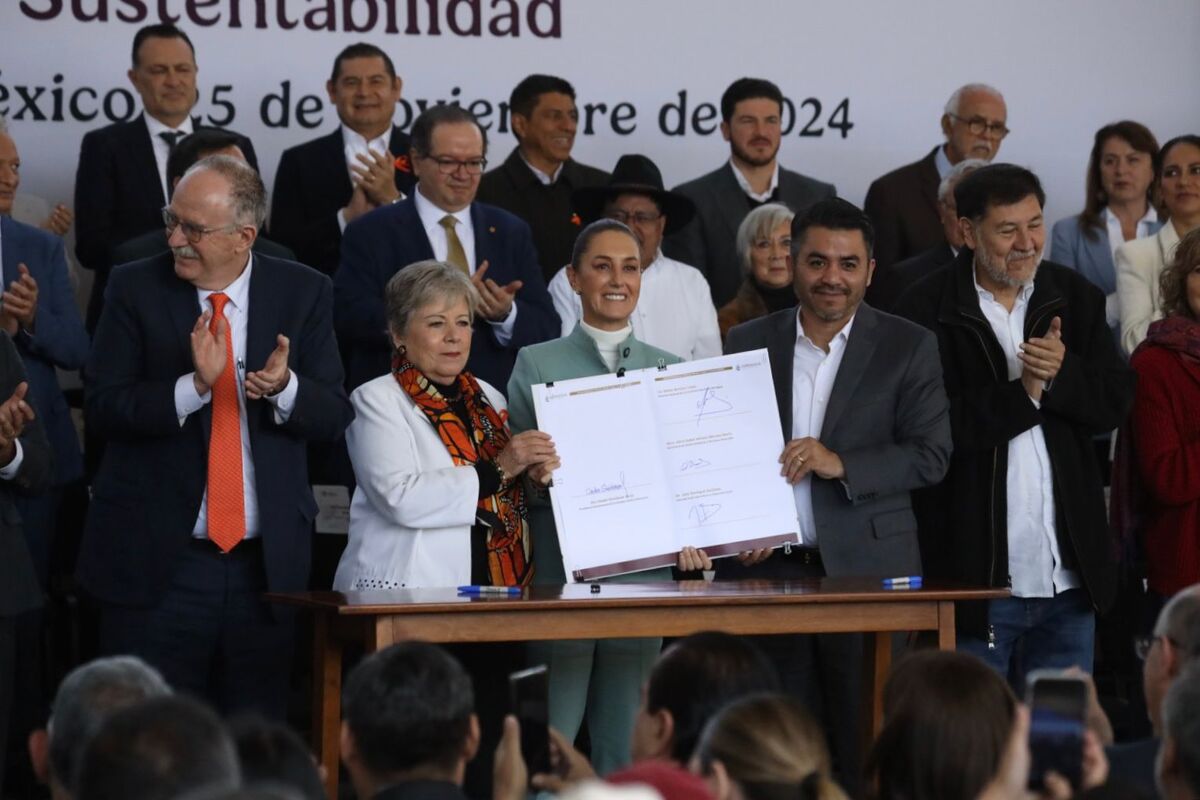 Lo firmaron entidades federativas, municipios, demarcaciones territoriales, usuarios industriales, agrícolas y pecuarios. | Cortesía