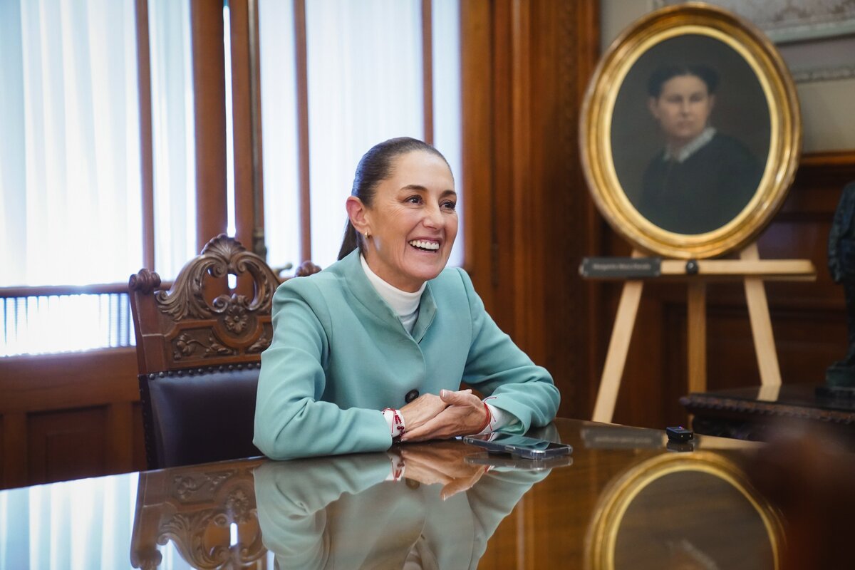 Sheinbaum felicita a Yamandú Orsi por triunfo en Uruguay. | Foto: Especial