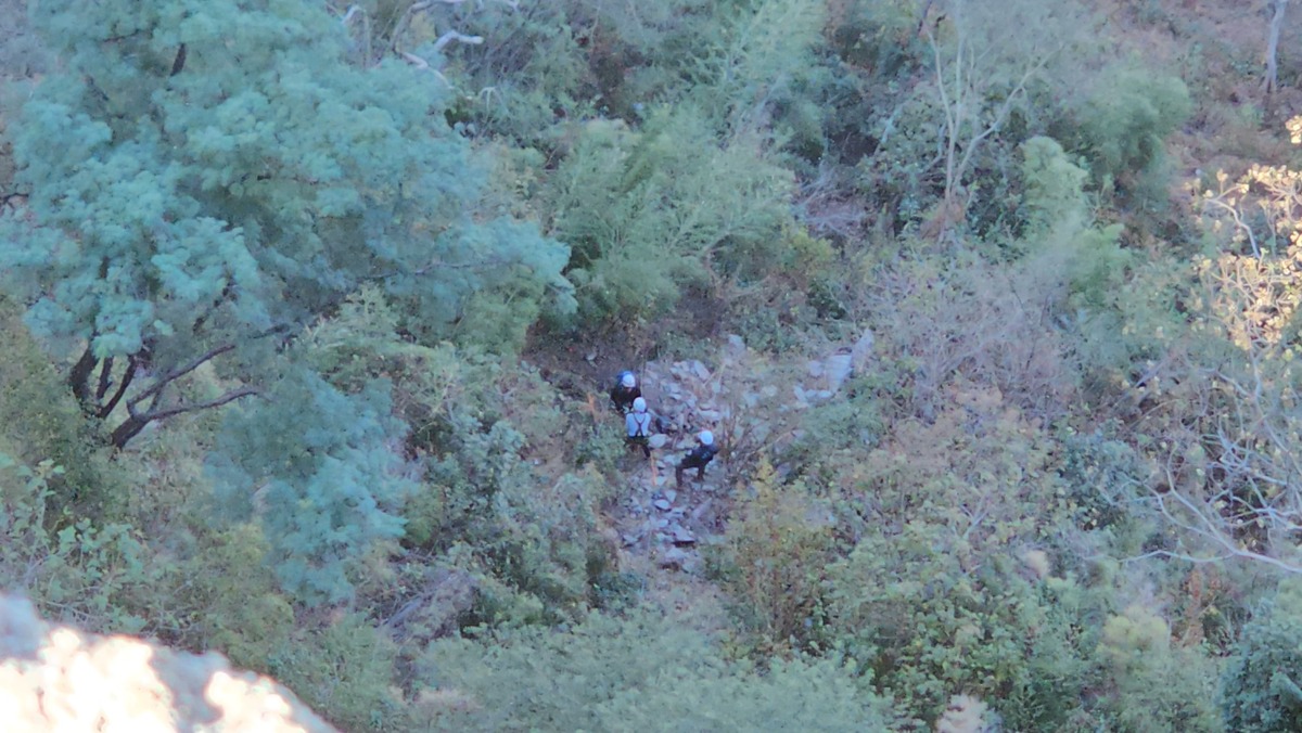 El hallazgo ocurrió en la zona de la barranca. (Juan Carlos Munguía)