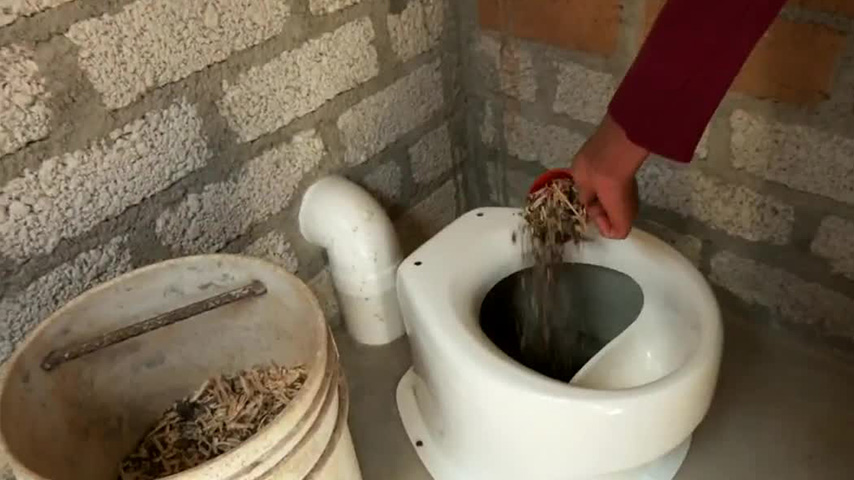 Mujeres de Oaxaca fomentan el uso de baños secos en defensa del derecho al agua | Milenio Hábitat