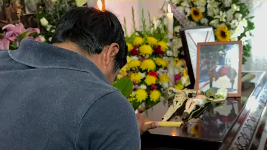 Realizan funeral de las víctimas del enfrentamiento durante un bloqueo carretero en Chiapas