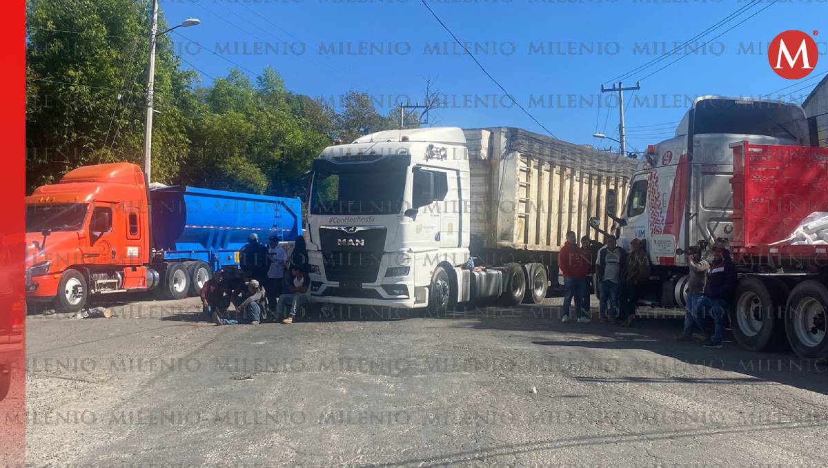 Por el bloqueo tuvieron que suspender clases en un Tecnológico. Foto: (Especial)