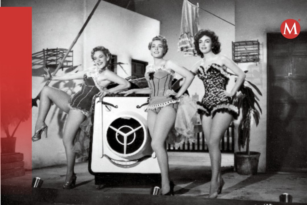 Silvia Pinal en medio de Amalia Aguilar y Lilia del Valle en la obra Las cariñosas de Fernando Cortés, 1953
