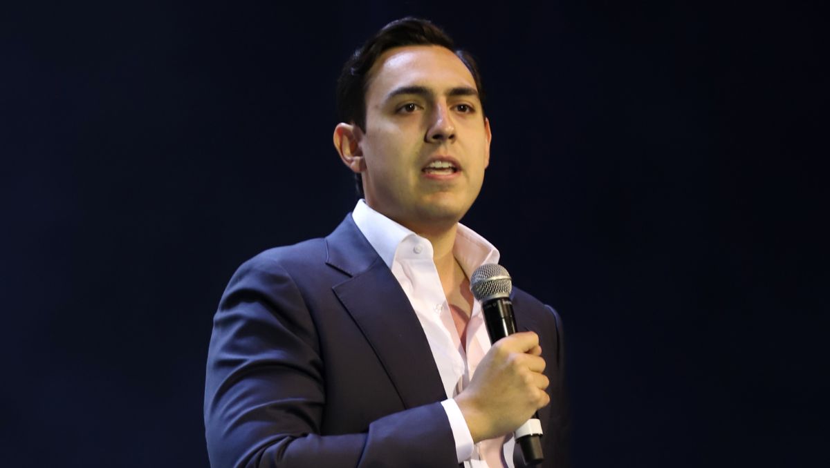 César Garza Arredondo, alcalde de Apodaca. Luis Guerra