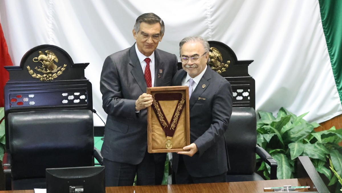 Entregan Medalla al Mérito Luis García de Arellano 2024 a José Sierra Flores