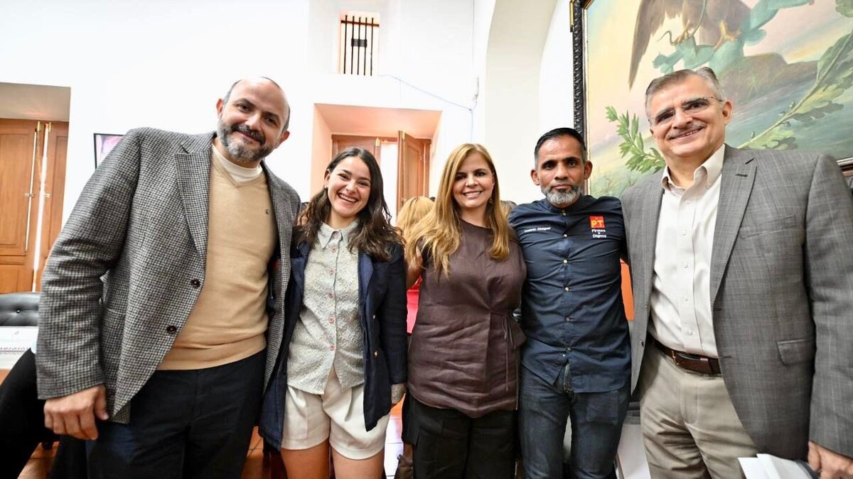 Ricardo Villanueva y Karla Planter se reúnen con diputados locales (Cortesía)