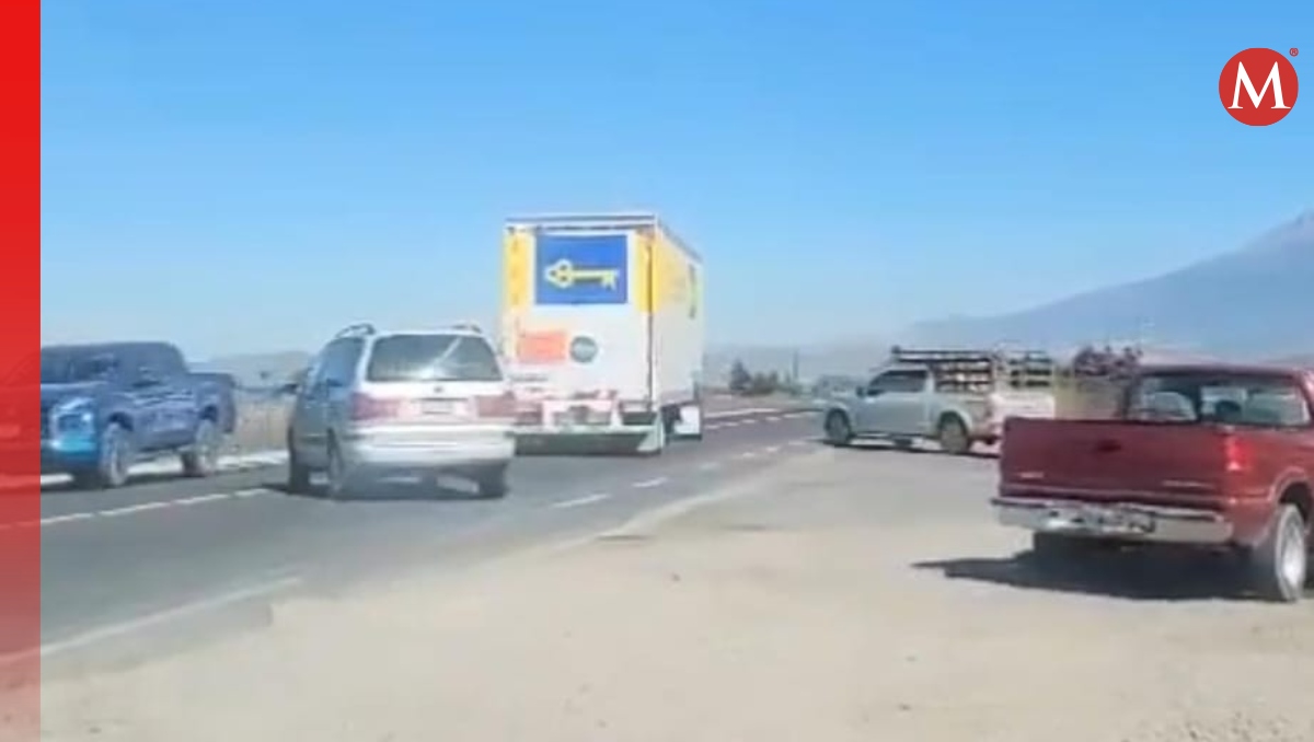 Asalto a transporte en Puebla: captan robo a tráiler de Coppel | Especial