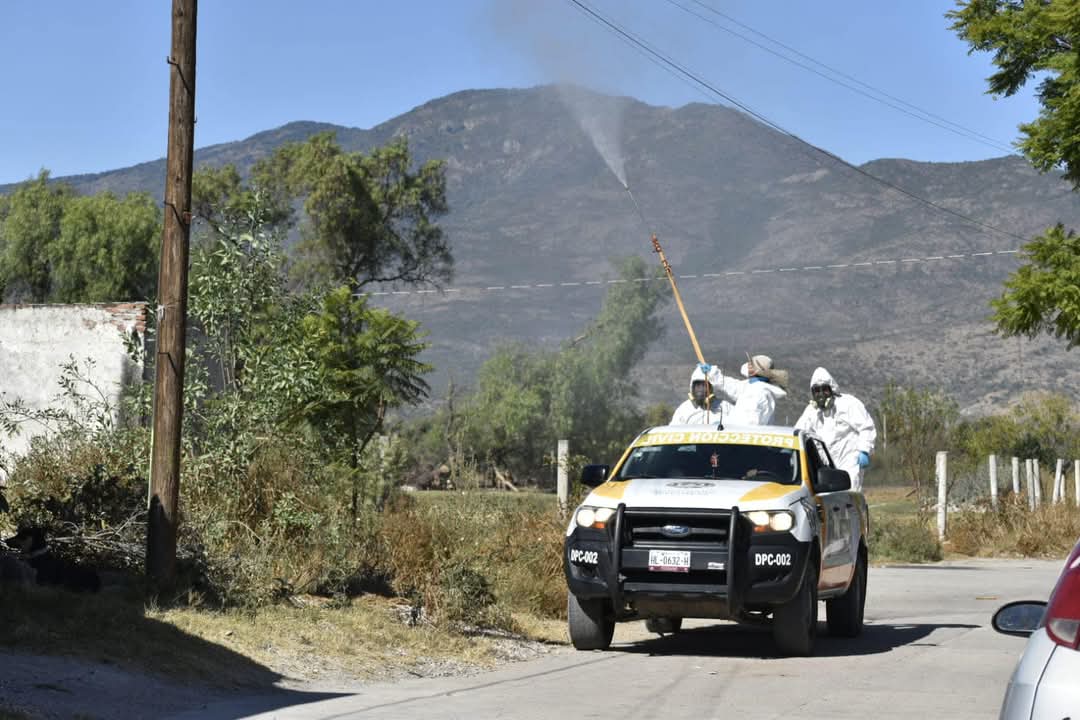 Calles de Tepetitlán fueron atendidas con fumigación.