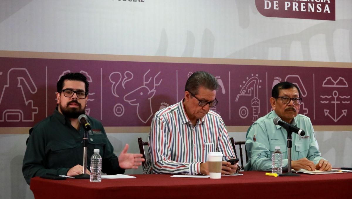 Feliciano Castro Meléndrez, secretario general de Gobierno, expresa respaldo a las corporaciones policiales y condena la agresión. | Especial