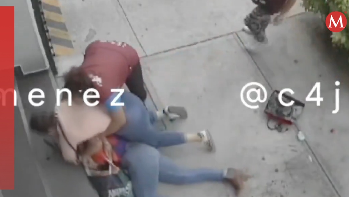 Las mujeres comenzaron a pelearse en plena vía pública, hasta que intentaron separarlas. | Especial