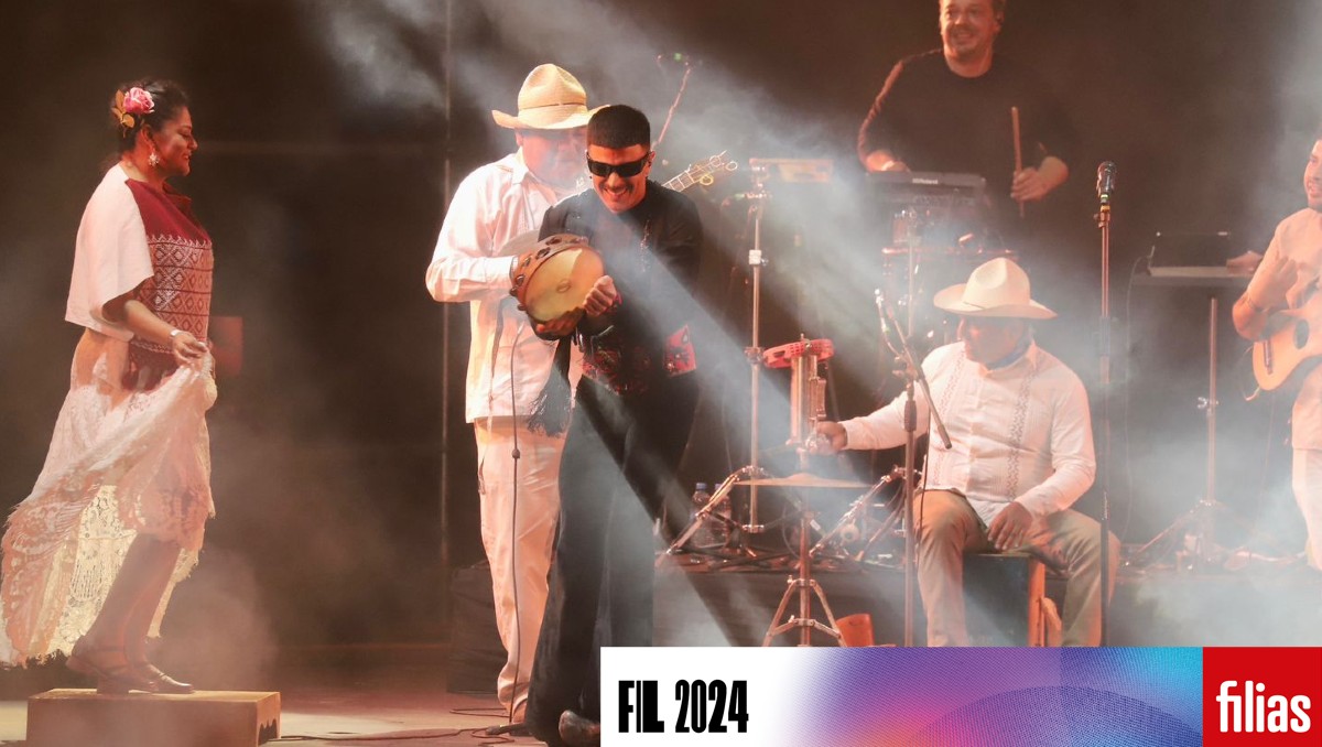 La primera noche del Foro FIL tuvo como protagonista a Rodrigo Cuevas | Ariel Ojeda
