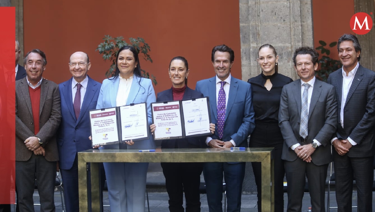 La Presidenta tras la firma del convenio con Fundación Teletón en Palacio Nacional. | Ariana Pérez