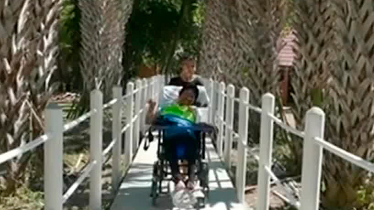 ¿Cómo se apoya a las personas discapacitadas en zonas rurales?