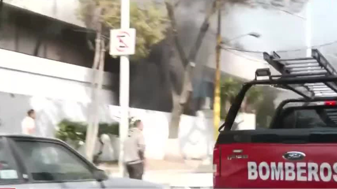 Incendio en la alcaldía GAM; fuego alcanza instalaciones de la Fiscalía de CdMx