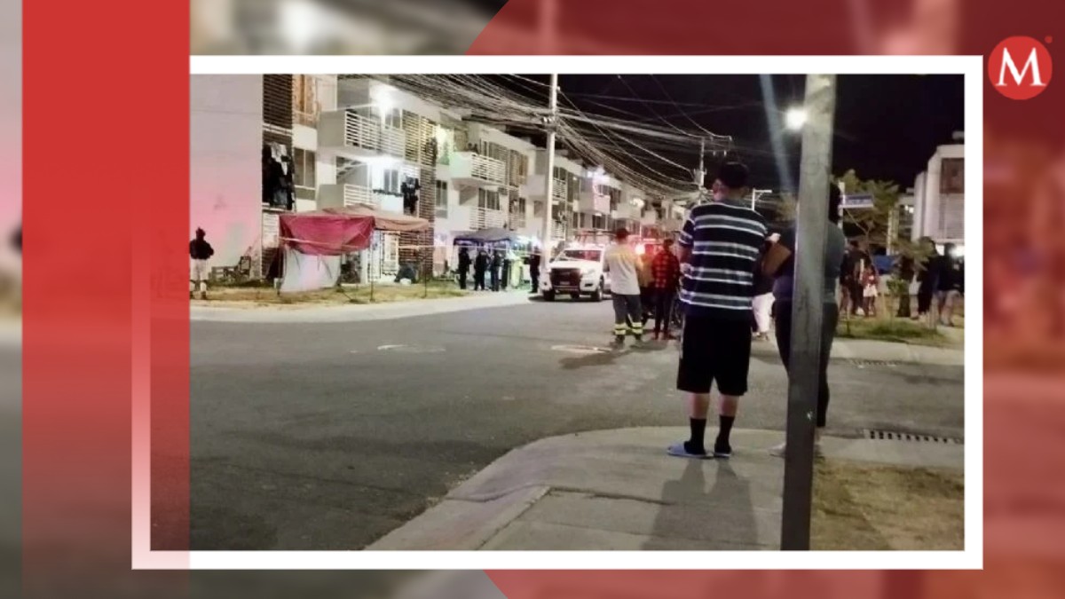 Información obtenida en el lugar indica que dos personas armadas llegaron a bordo de una motocicleta.