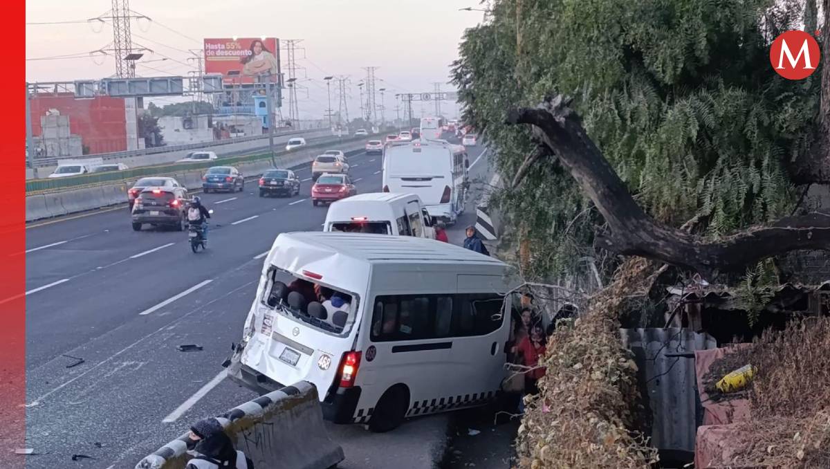 El accidente generó tráfico en la autopista México-Pachuca. Foto: (Especial)