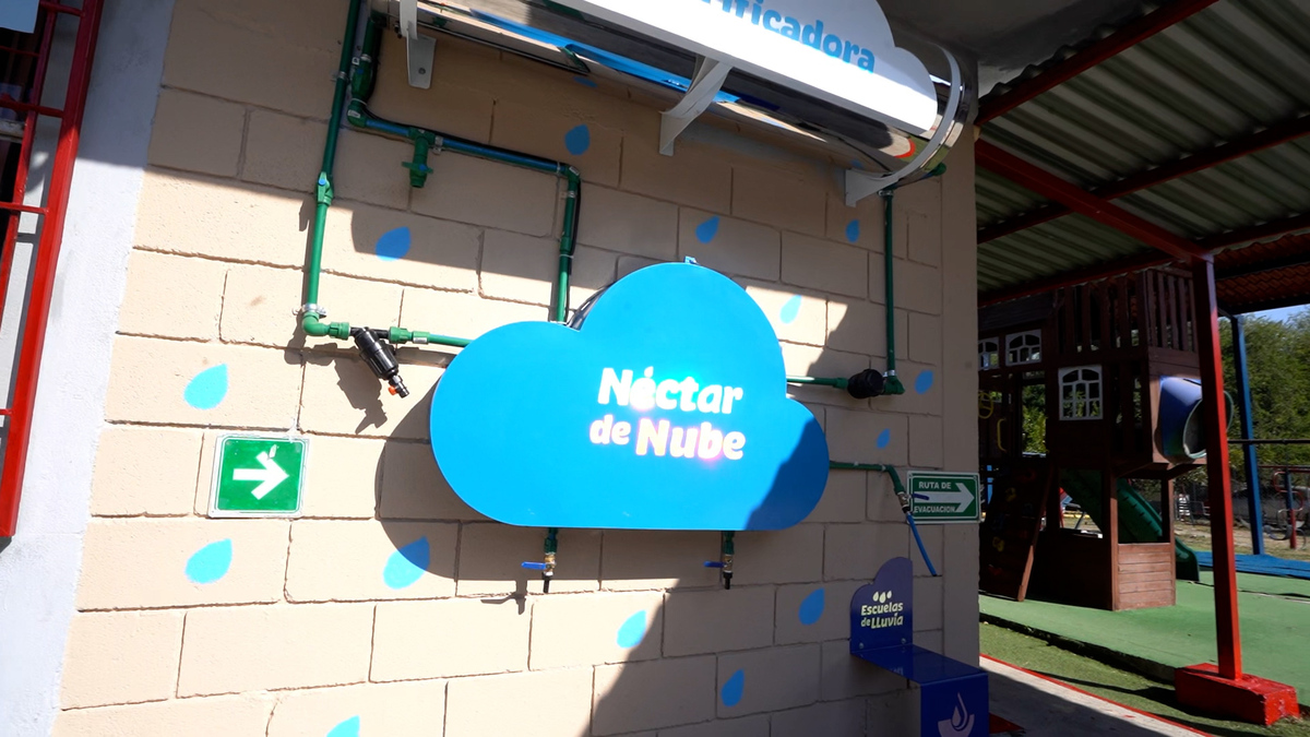 Grupo AlEn e Isla Urbana inauguran 'Néctar de Nube', sistema de purificación de agua en NL