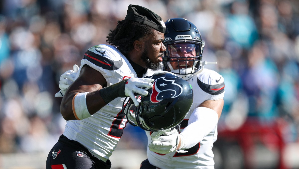 NFL y Asociación de Jugadores mantienen suspensión a Azeez Al-Shaair (Reuters)